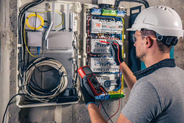 Best Local Electrician Companies  in Rainbow Lakes Estates, FL